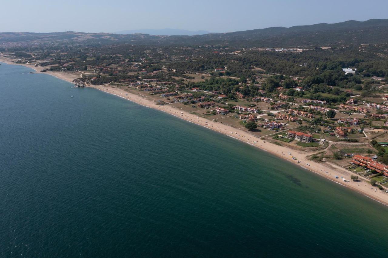 Katevi Luxury Seafront Villa إيريسوس المظهر الخارجي الصورة